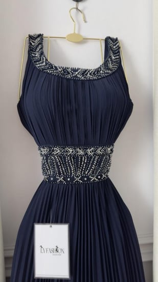 فستان إيناس