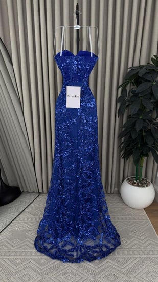 فستان سهرة تطريز زهور