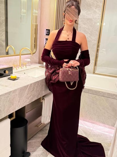 فستان سهرة مخمل دانتيل راقي