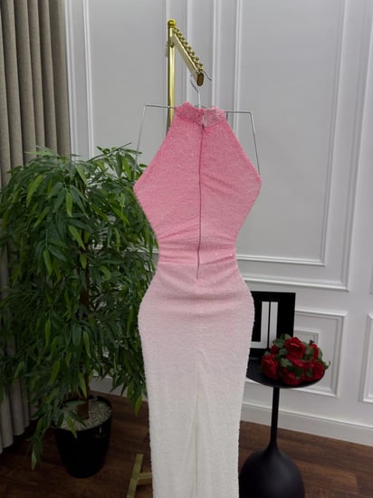 فستان سهرة شك كامل