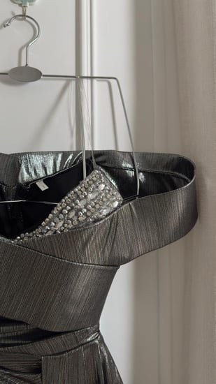 فستان سهرة لمعه