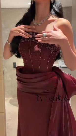 فستان لمى الكناني