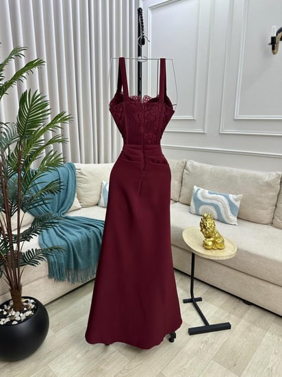 فستان سهره بقصه كورسيه بلون برغندي