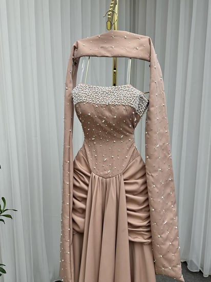 فستان سهرة باربي تطريز صدر فخم معا شال مطرز