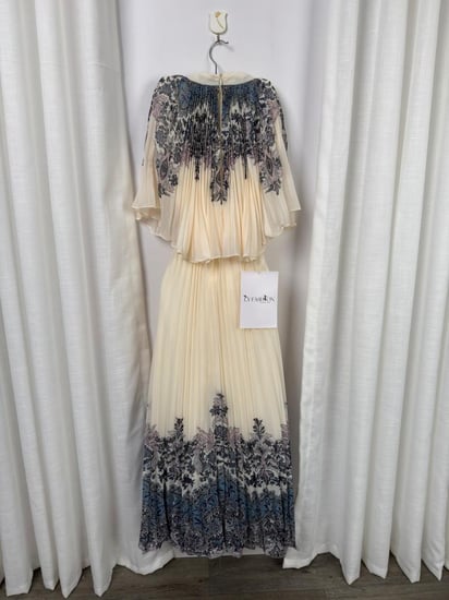 فستان سهرة ناعم