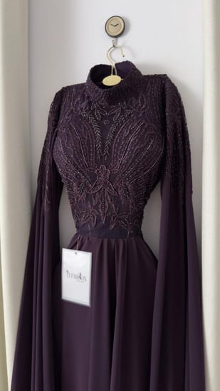 فستان هيفاء