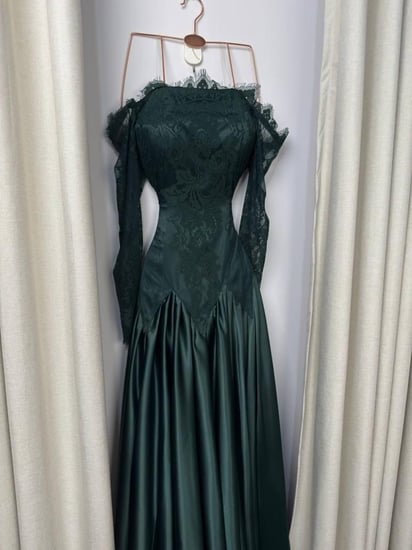 فستان سهرة دانتيل فرنسي