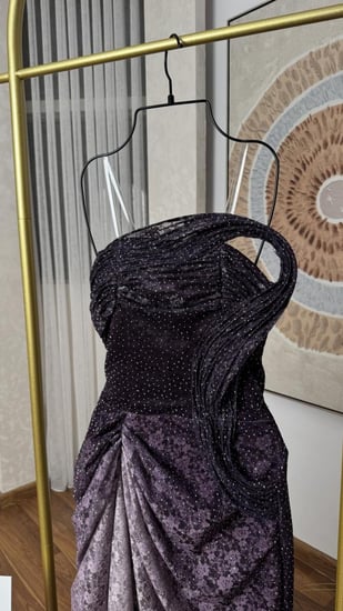 فستان سهرة بنفسجي لامع