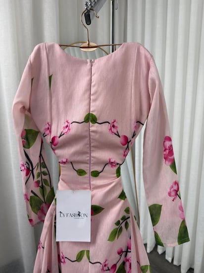 فستان ناعم مورد