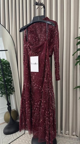 طقم سهرة منفصل مطرز بالكامل