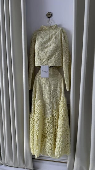 طقم سهرة منفصل بلوزه وتنورة مطرز بالكامل