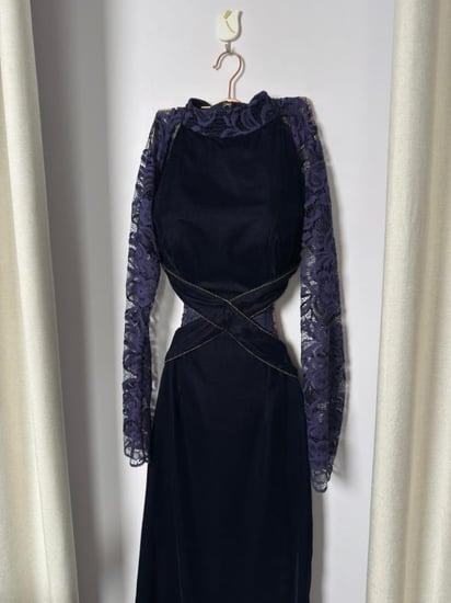 فستان سهرة كحلي أكمام شفافة