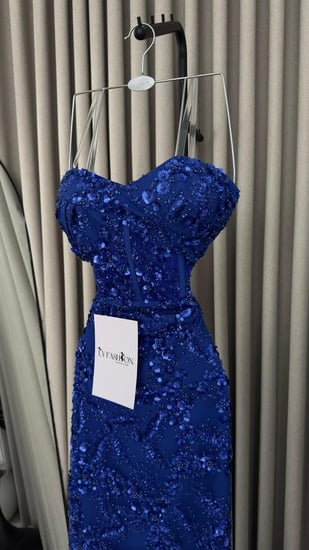 فستان سهرة تطريز زهور