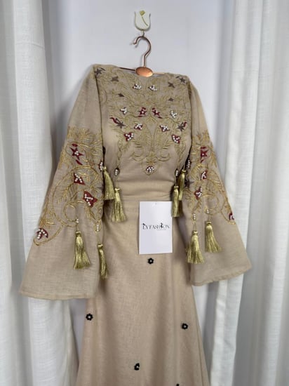 جلابية بيج مطزره