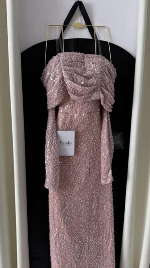 فستان سهرة مطرز بالكامل