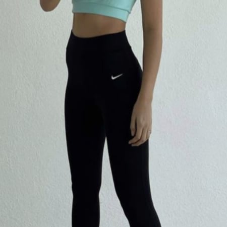 ليقنز رياضي نايك ساده