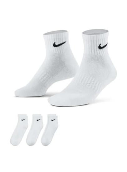 بكج اكسسوارات باللون الاسود والابيض