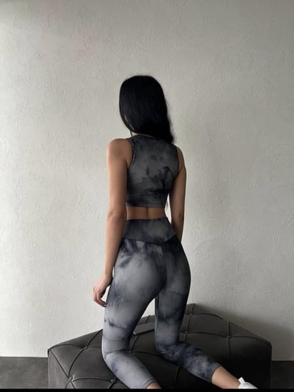 طقم رياضي نايك لون رمادي