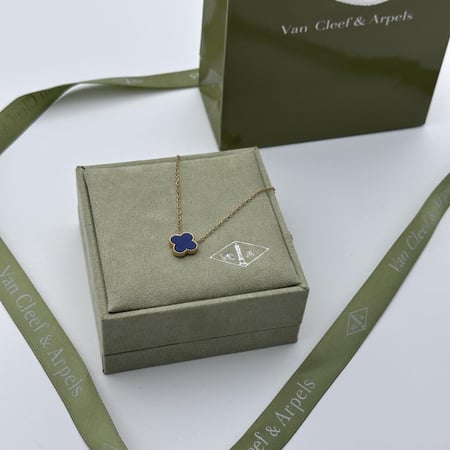 سلسال وحلق فانكليف كحلي