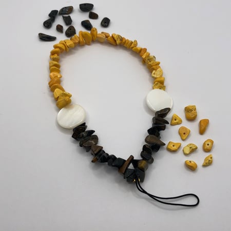 تعليقة جوال بني واصفر