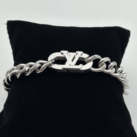 سوارة لويس فيتون ستيل فضي 2