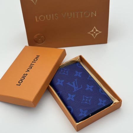 محفظة وميدالية لويس فيتون كحلي 1