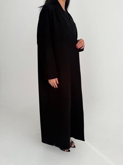 عباية صيفية كريب إندونيسي بقصّة جاكت مع كتفات