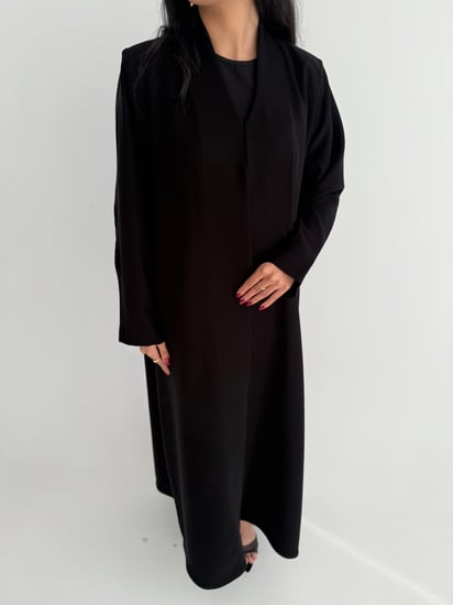 عباية صيفية كريب إندونيسي بقصّة جاكت مع كتفات