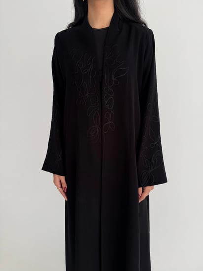عباية صيفية كريب إندونيسي بتطريز على الياقة والأكمام
