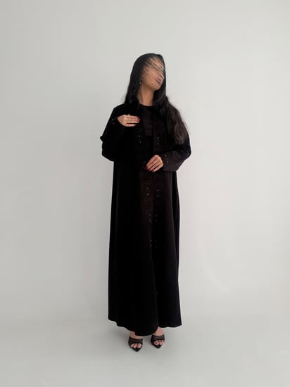 عباية صيفية كريب إندونيسي مع تطريز ولمسات لولو