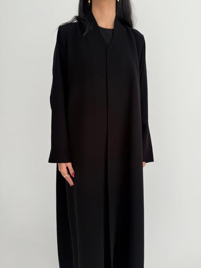 عباية صيفية كريب إندونيسي بقصّة جاكت مع كتفات