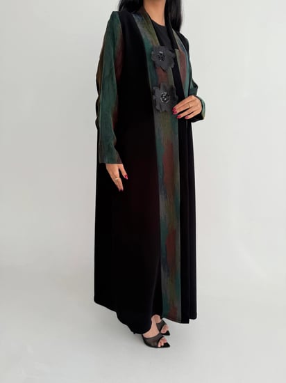 الرفيعة | بقماش الكريب الاندونيسي مع تدخيلة حرير ياباني مشجر تفاحي قصة كلوش