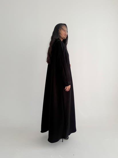 عباية صيفية كريب إندونيسي مع تطريز ولمسات لولو