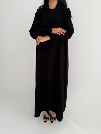 عباية صيفية كريب إندونيسي بقصّة جاكت مع كتفات