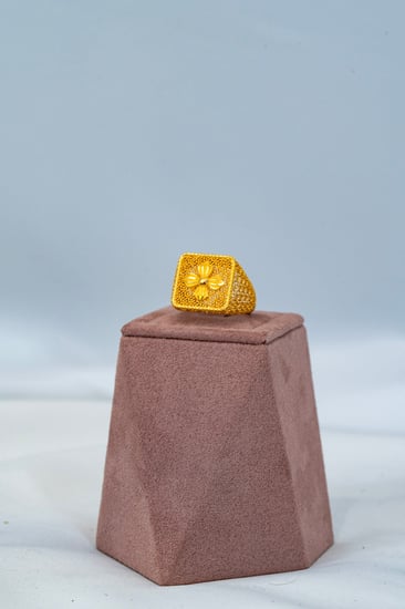 خاتم وردة الياسمين شمع – ذهب عيار 21