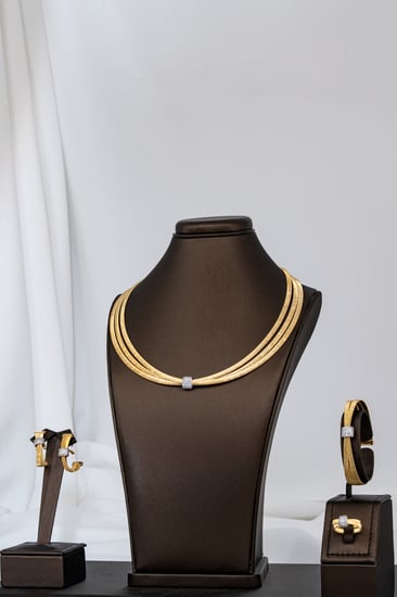 طقم حرير إيطالي 3 أدوار - ذهب عيار 18