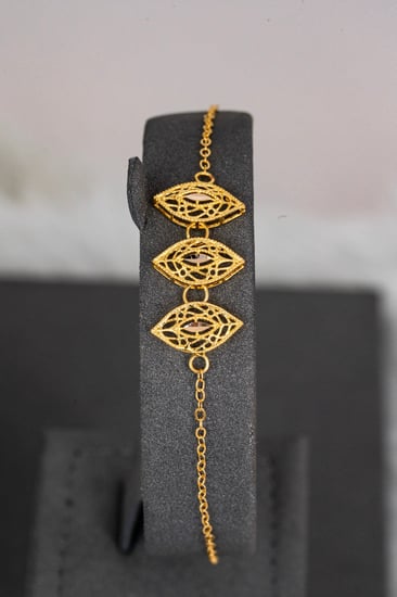 طقم شروق الهندسي – ذهب عيار 21