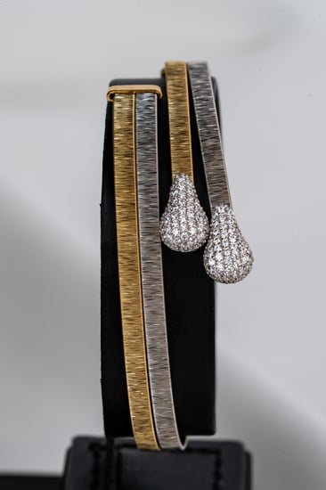 طقم حرير إيطالي دورين ملون - ذهب عيار 18