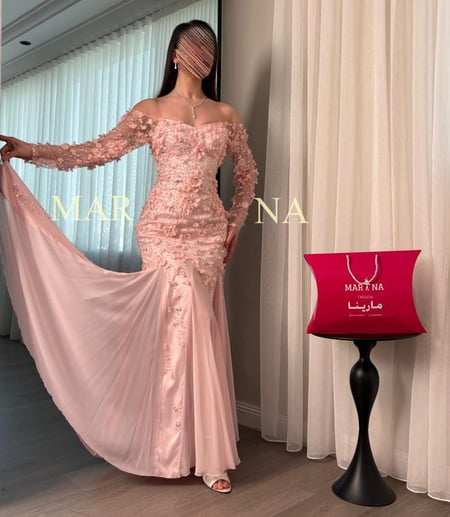 فستان مارتيا البنكي (فستان بنكي شك مزين بالورود تدخيله جورجيت )