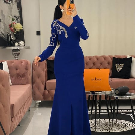 فستان مهره  (فستان   كحلي فاتح  ))