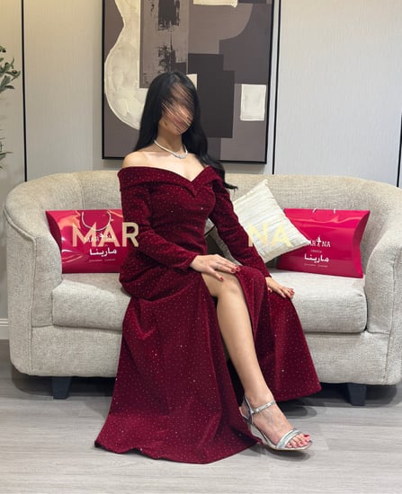 فستان ريماس (فستان عودي مخمل جوخ كوري مزين باالفصوص)
