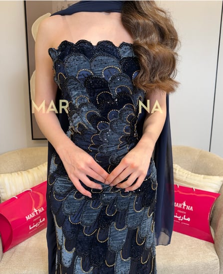 فستان فتون (فستان كلفه شك قطيفه وشال جورجيت)