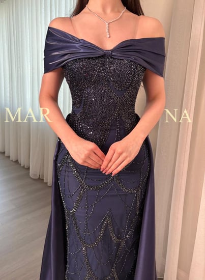 فستان رمشه(فستان كحلي شك سهره فيونكه وذيل ميكادو لمعه)