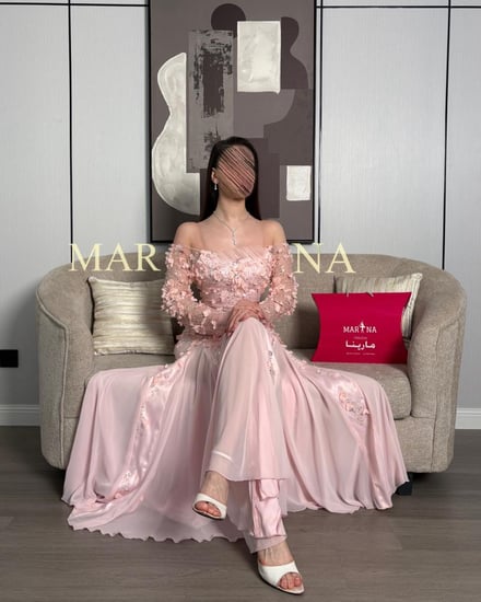 فستان مارتيا البنكي (فستان بنكي شك مزين بالورود تدخيله جورجيت )