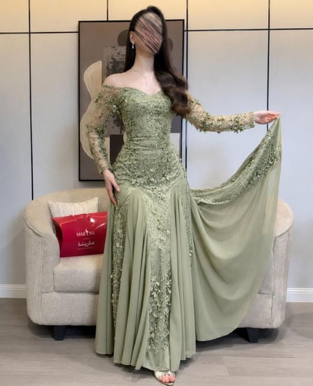 فستان مارتيا  (فستان فستقي  كلفه مورد تدخيله جورجيت )