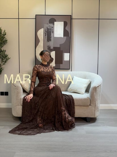 فستان هانيا (فستان موكا صدريه خرز ودانتيل فرنسي كلوش )