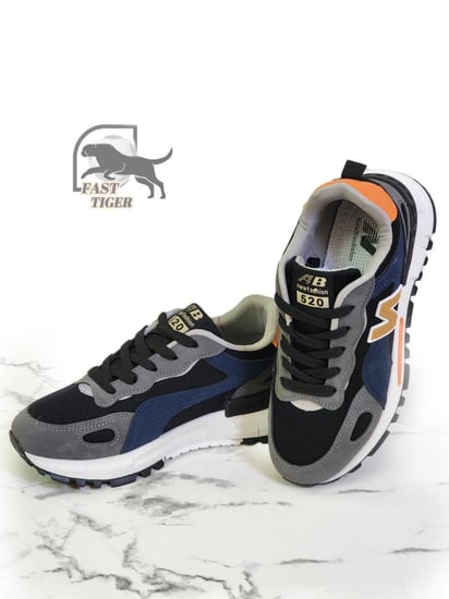 حذاء سبورت نسائي