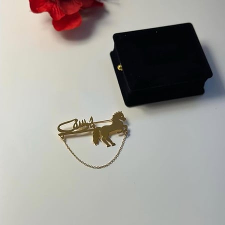 بروشات مواليد بتصميم الخيل بالاسم