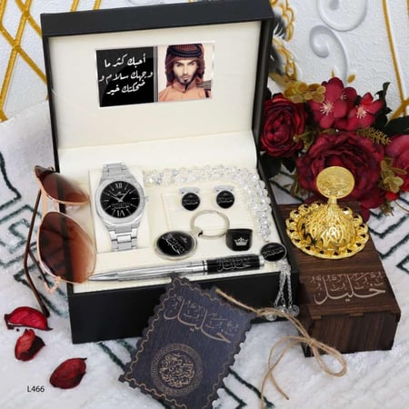 طقوم رجالي بالاسم