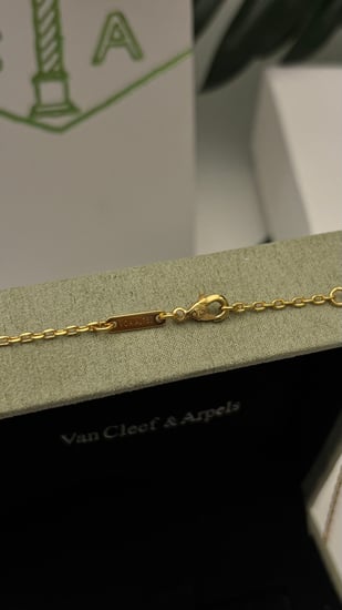 سلسال فان كليف مع الملحقات